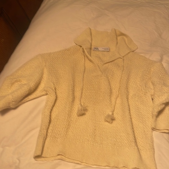 Zara Cream knit collard top - Picture 1 of 2